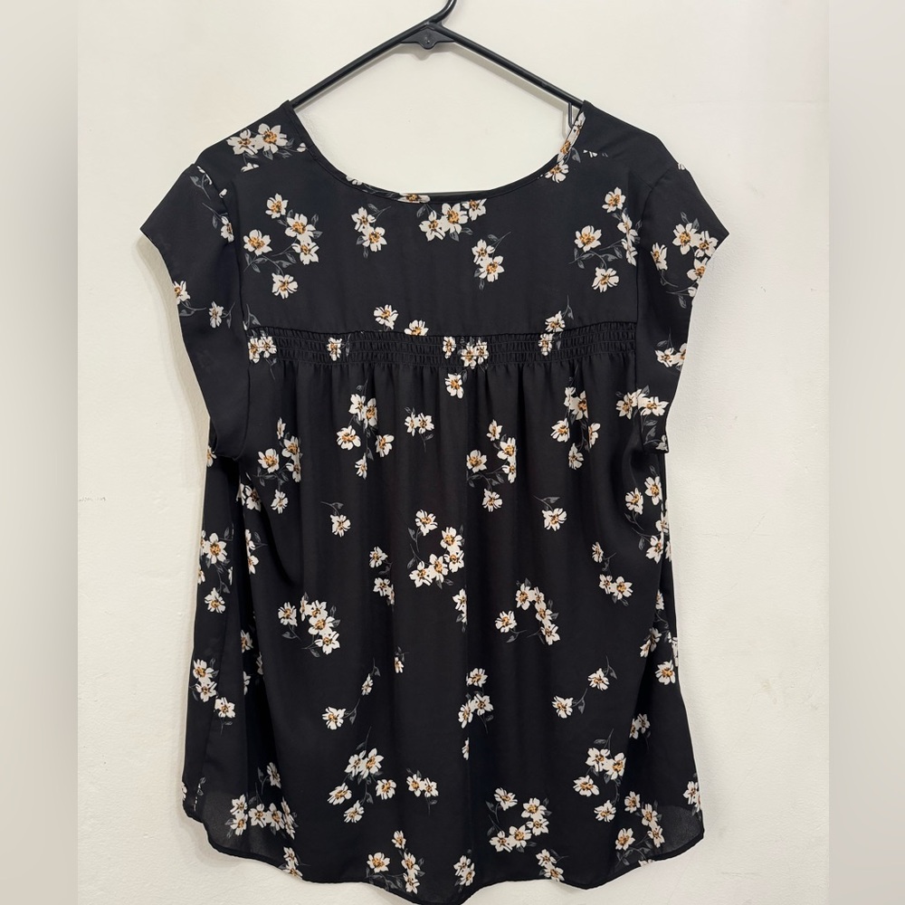 Relaxed Blue and Black Floral Blouse